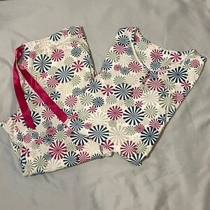 Sleep Sense Twirl Geometric Print Pajama Set Size Large PJs Red Green Designs